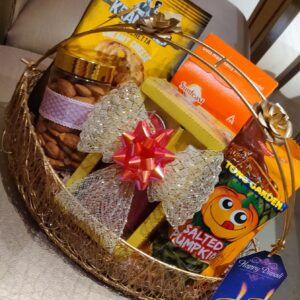Tasty & Crunchy Snacks Gift Hampers
