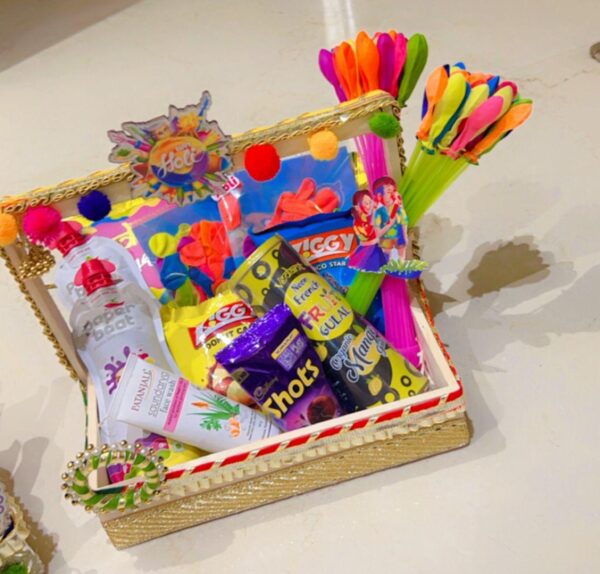 Holi Gift Hamper With Essentials & Chocolates