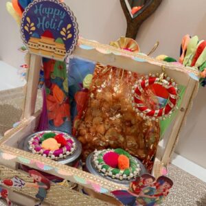 holi gift