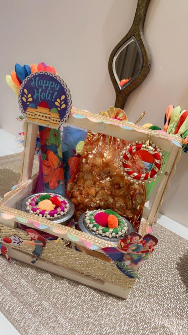 holi gift